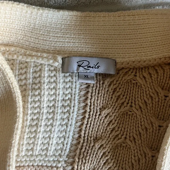 Rails Reece Color-block mixed Stitch Cardigan Sweater like new condition sz XL - Picture 3 of 4